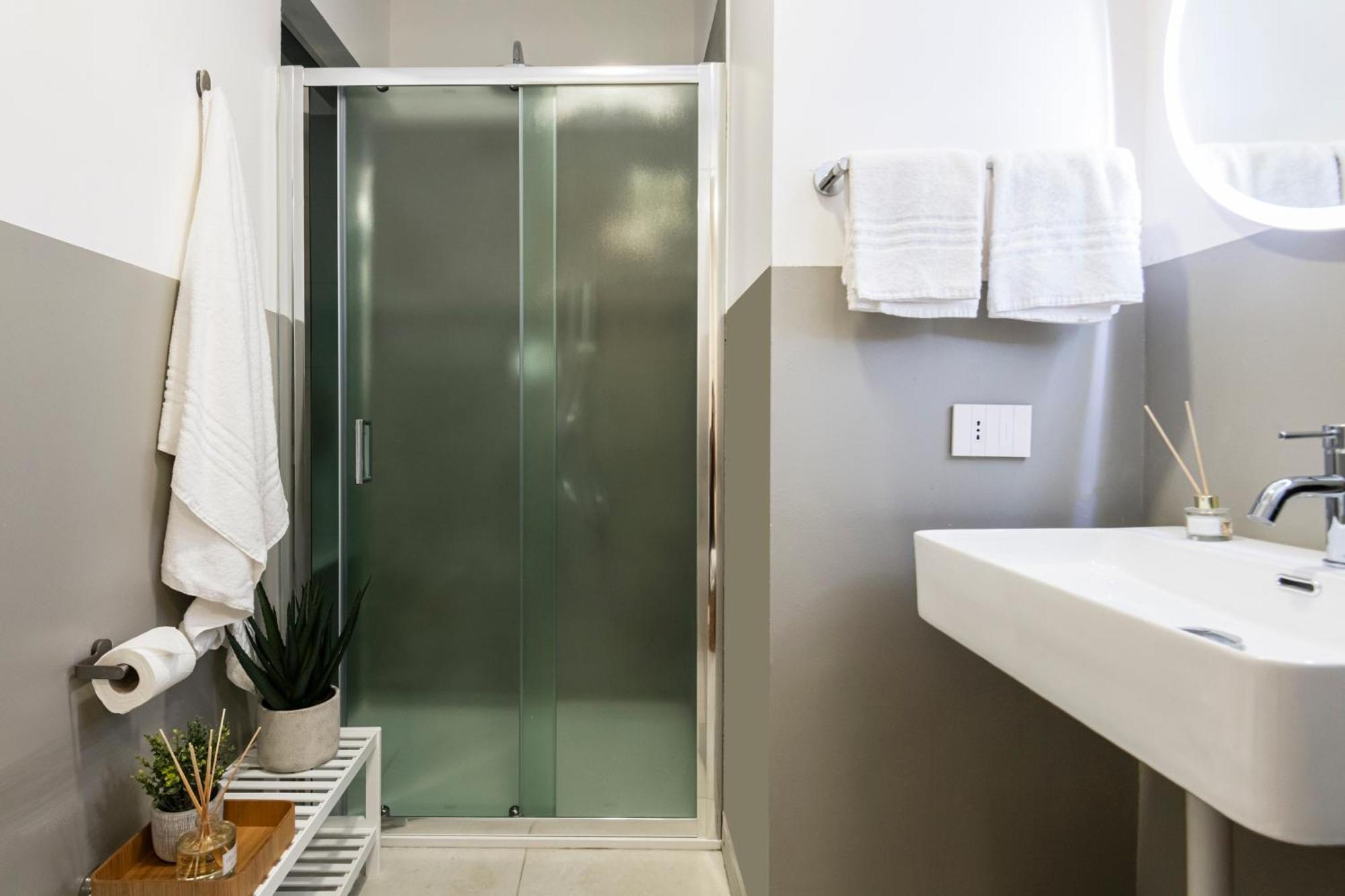 Easylife - Suite In Centrale มิลาน ภายนอก รูปภาพ