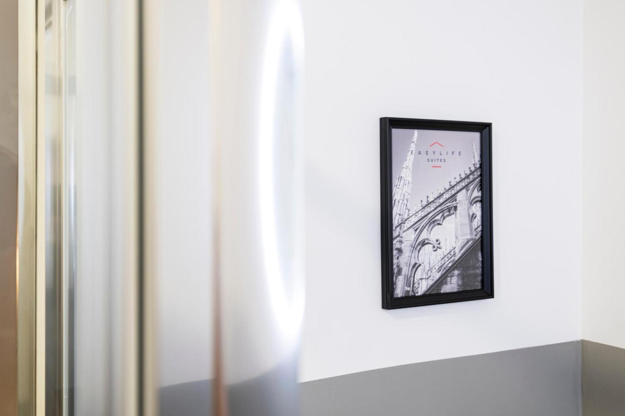 Easylife - Suite In Centrale มิลาน ภายนอก รูปภาพ