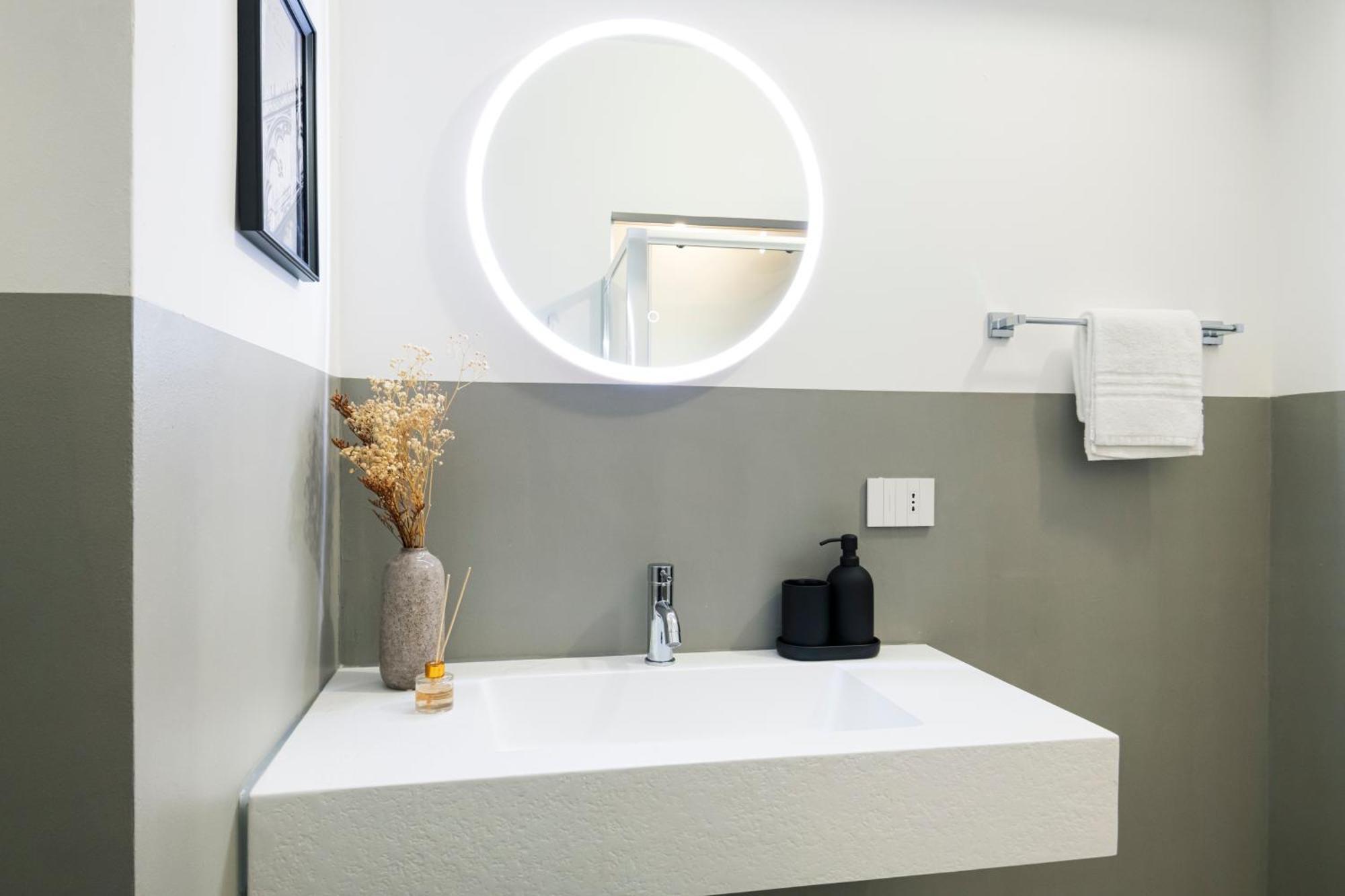 Easylife - Suite In Centrale มิลาน ภายนอก รูปภาพ